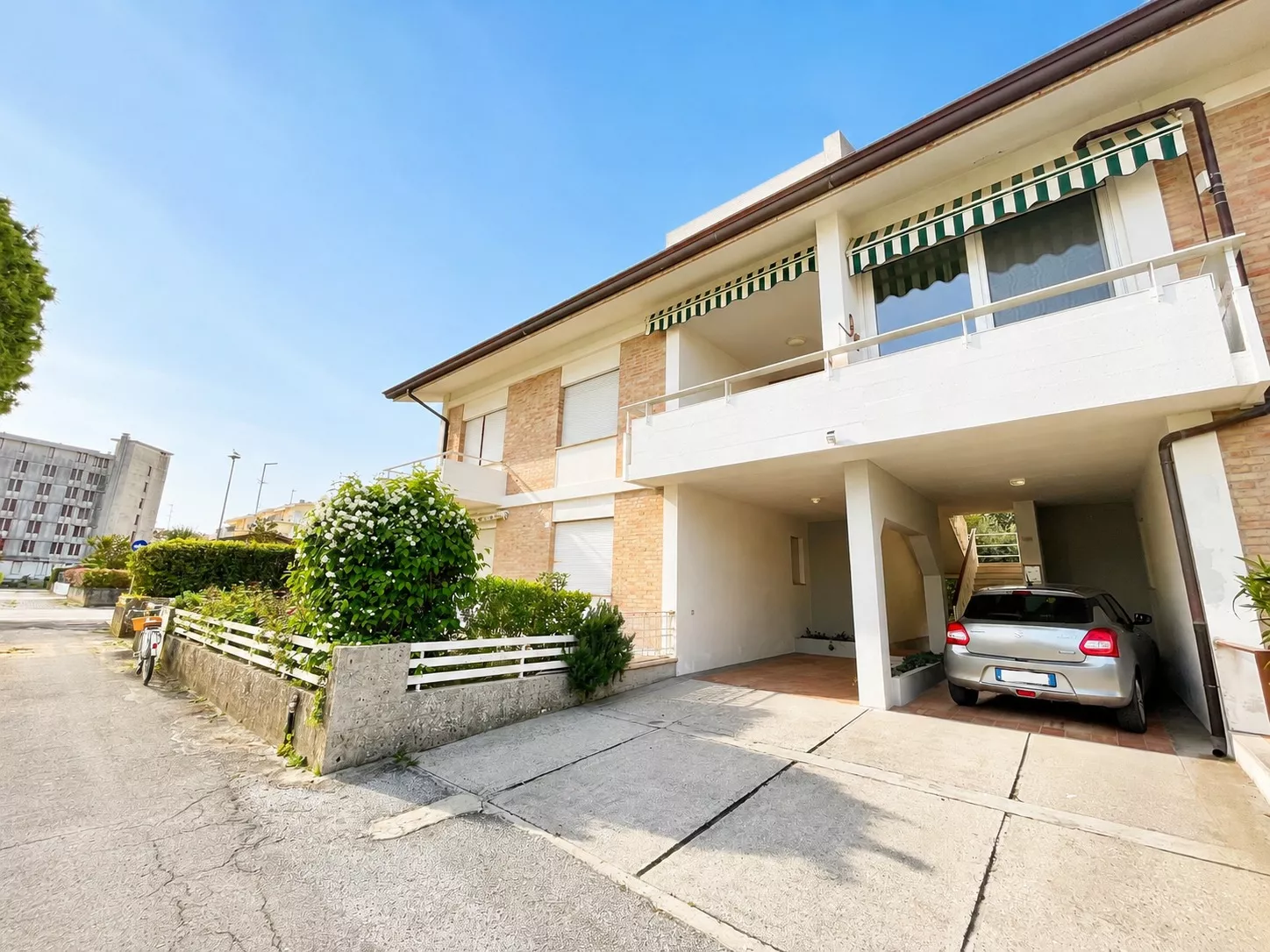 Via Vivaldi: Ampio appartamento con giardino privato, mansarda e terrazza abitabile a due passi dal mare - Foto 1
