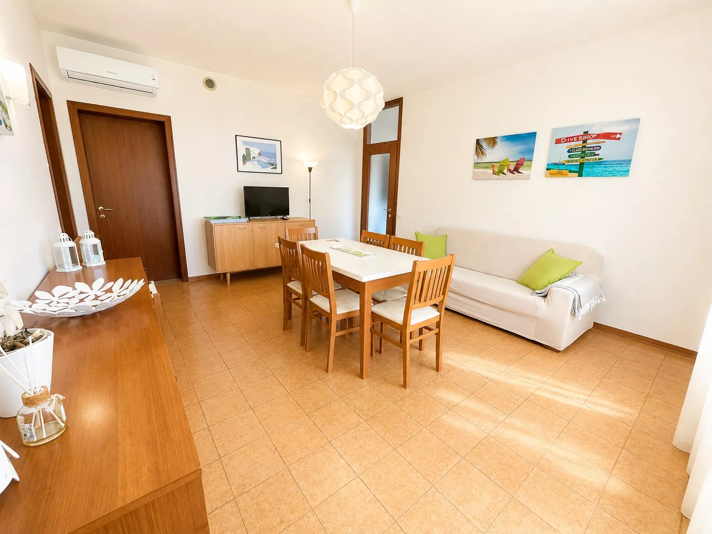 Via Vivaldi: Ampio appartamento con giardino privato, mansarda e terrazza abitabile a due passi dal mare - Foto 4