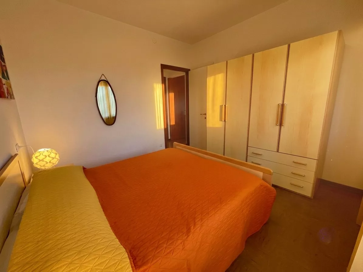 Via Vivaldi: Ampio appartamento con giardino privato, mansarda e terrazza abitabile a due passi dal mare - Foto 7