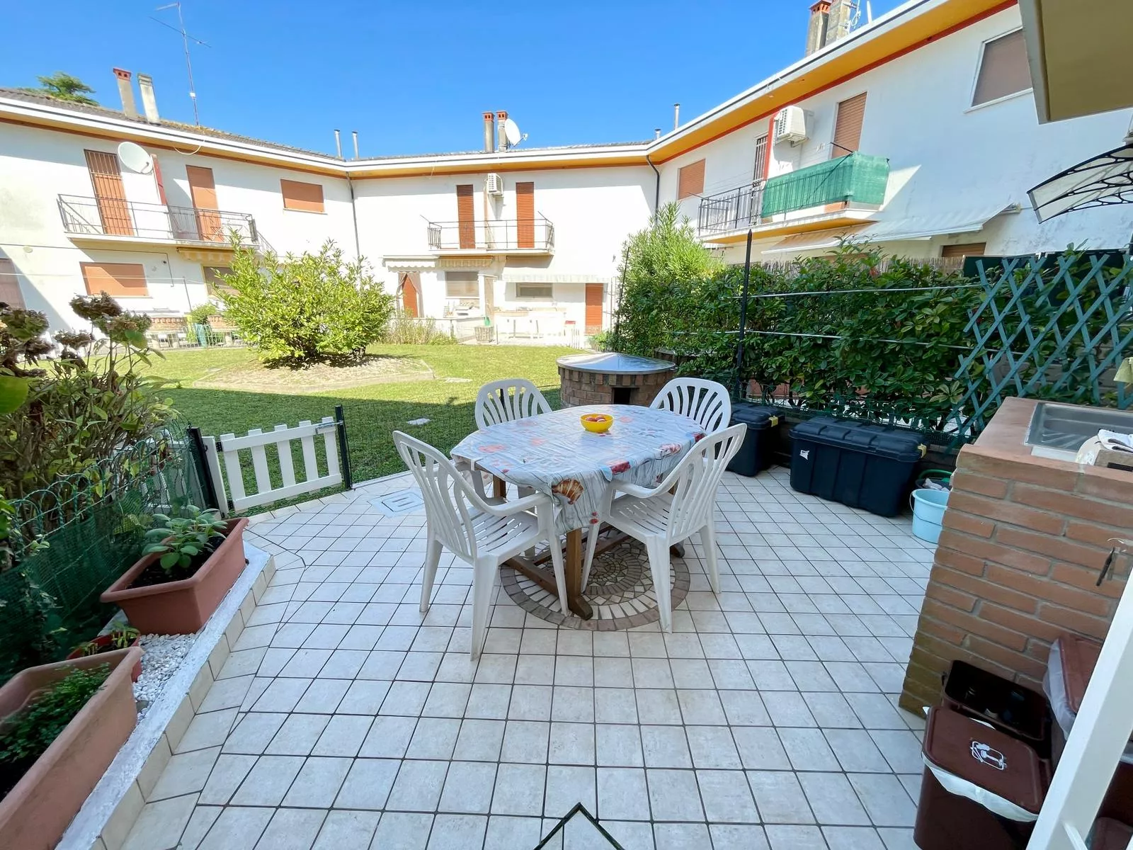 Villetta con riscaldamento, tre camere da letto e piscina, Villaggio Esagono - Foto 8