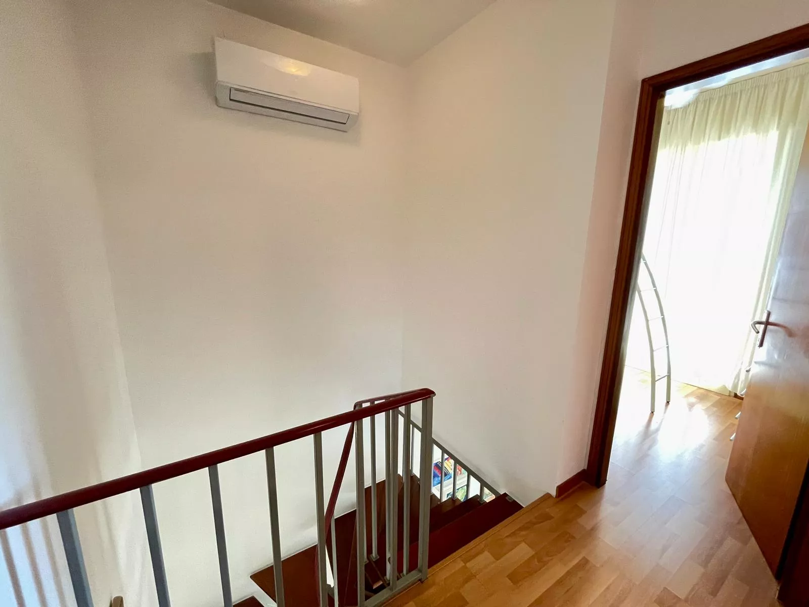 Villetta con riscaldamento, tre camere da letto e piscina, Villaggio Esagono - Foto 16
