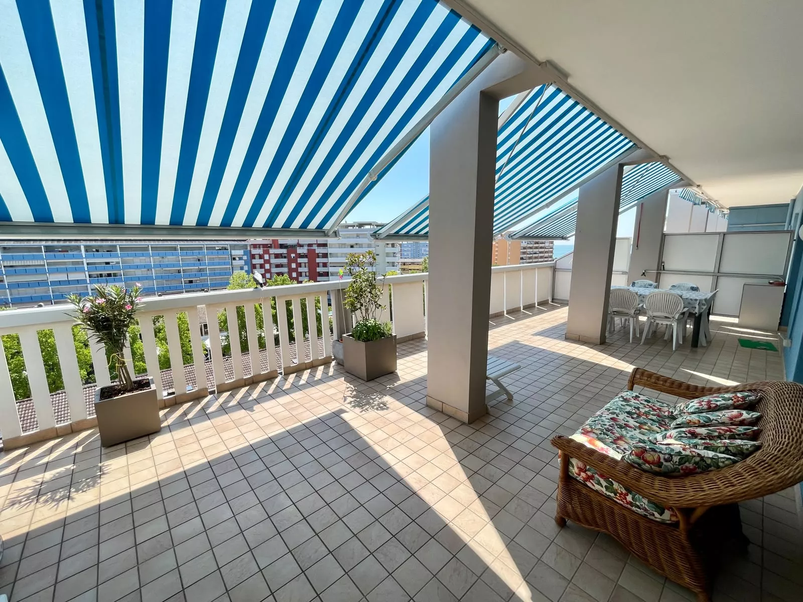 Attico vista mare con grande terrazza in Corso Venezia - SOGGIORNO ADRIATICO - Foto 12