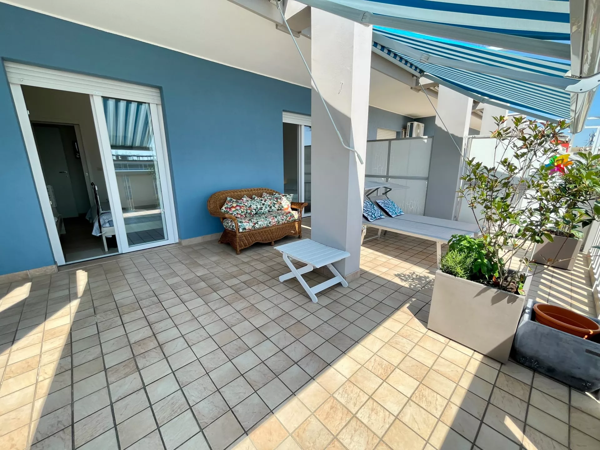 Attico vista mare con grande terrazza in Corso Venezia - SOGGIORNO ADRIATICO - Foto 15